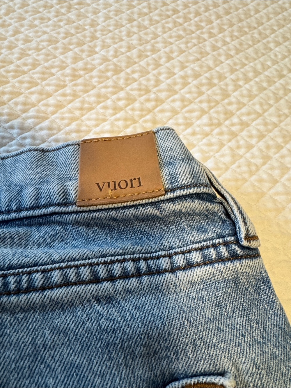 Vuori classic wide leg Jeans in Light Blue - Picture 4 of 6